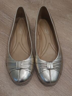 Naturalizer Women's Metallic Gold Slip-On Ballet Flats